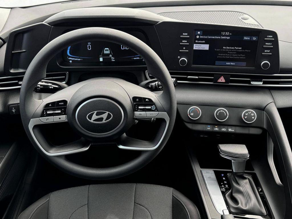 new 2025 Hyundai Elantra car, priced at $23,484