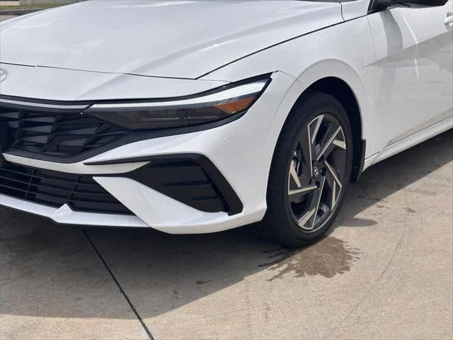 new 2025 Hyundai Elantra car, priced at $26,220
