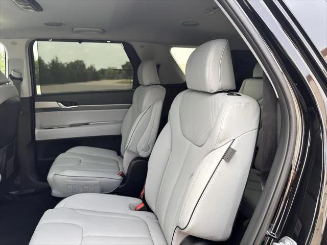 new 2025 Hyundai Palisade car, priced at $45,336