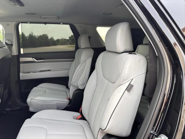 new 2025 Hyundai Palisade car, priced at $45,336