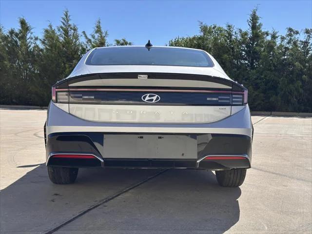 new 2025 Hyundai Sonata Hybrid car, priced at $31,009