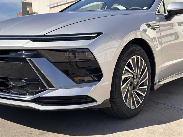 new 2025 Hyundai Sonata Hybrid car, priced at $31,009