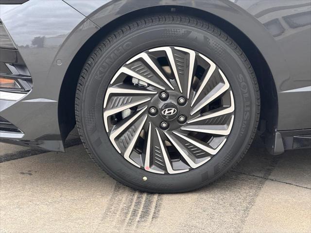 new 2025 Hyundai Sonata Hybrid car, priced at $38,842