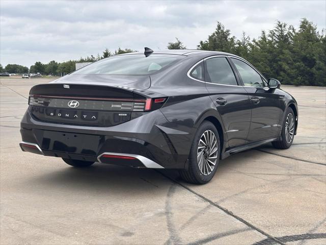 new 2025 Hyundai Sonata Hybrid car, priced at $38,842