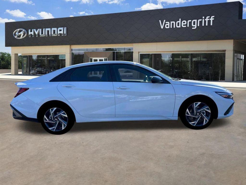 new 2025 Hyundai Elantra car, priced at $21,660