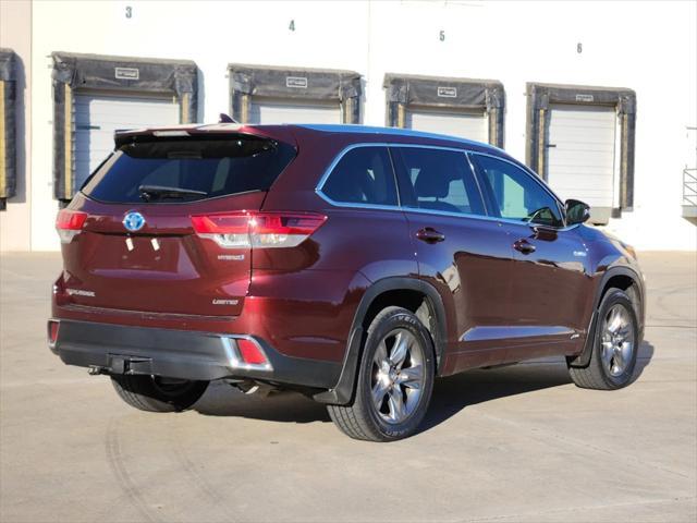 used 2019 Toyota Highlander Hybrid car, priced at $36,798