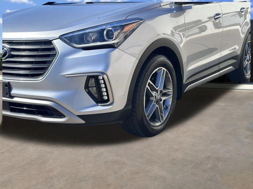 used 2018 Hyundai Santa Fe car, priced at $17,221