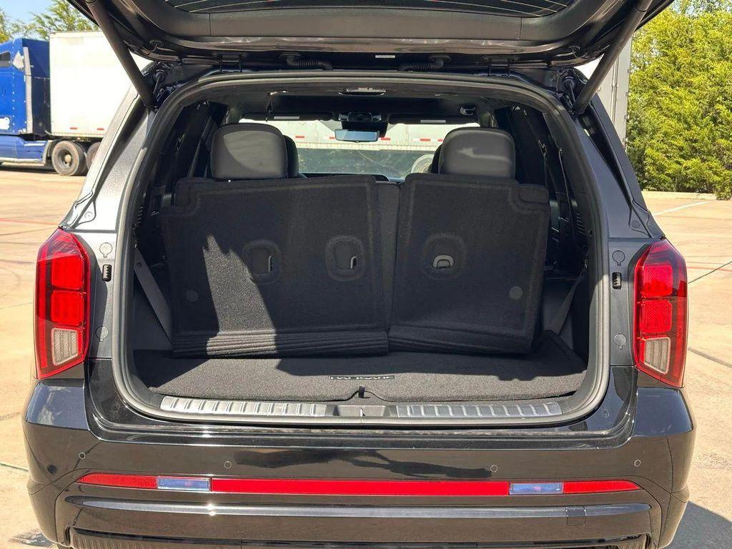 new 2025 Hyundai Palisade car, priced at $53,858