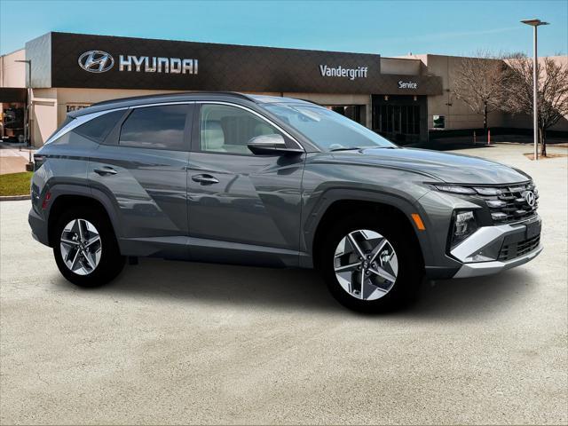 new 2025 Hyundai TUCSON Hybrid car, priced at $37,661