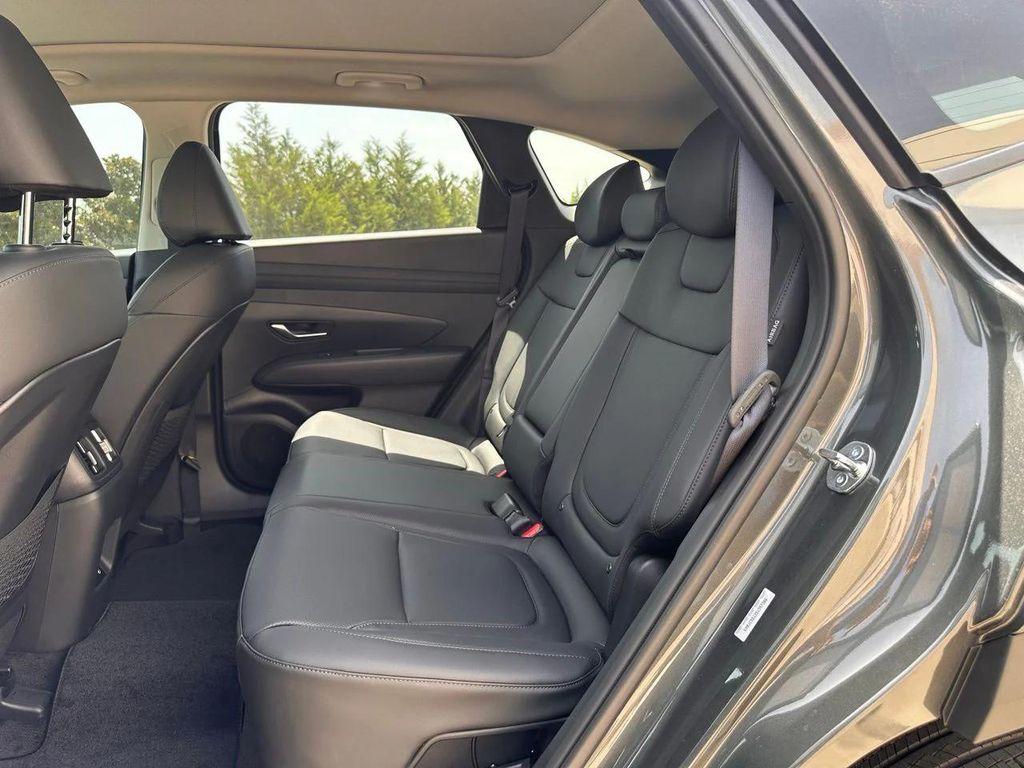 new 2025 Hyundai TUCSON Hybrid car, priced at $31,661