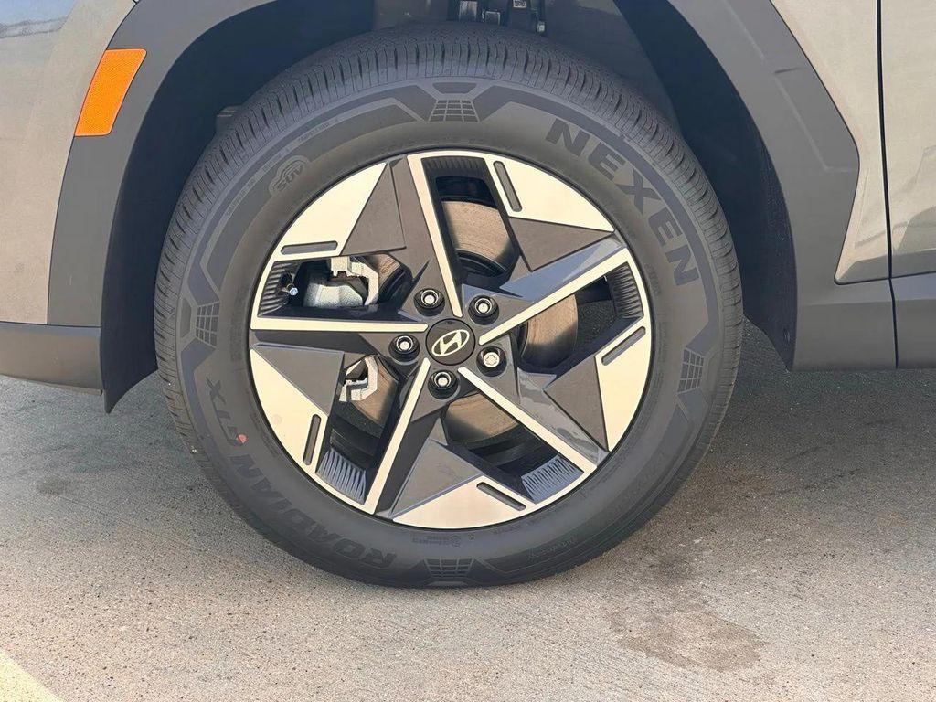 new 2025 Hyundai TUCSON Hybrid car, priced at $31,661