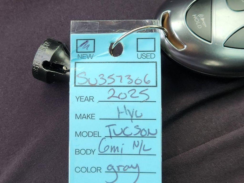 new 2025 Hyundai TUCSON Hybrid car, priced at $31,661