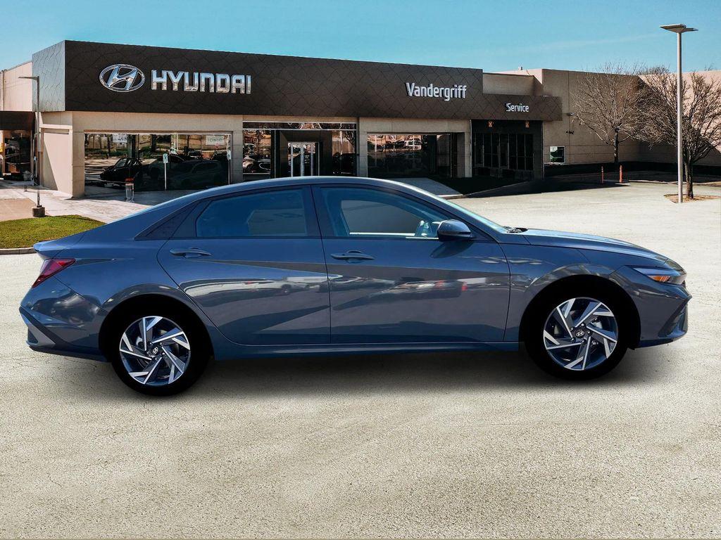new 2025 Hyundai Elantra car, priced at $23,070