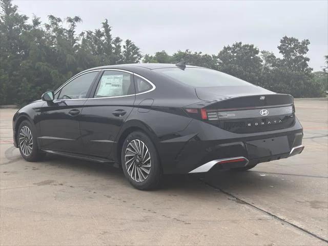 new 2025 Hyundai Sonata Hybrid car, priced at $31,157