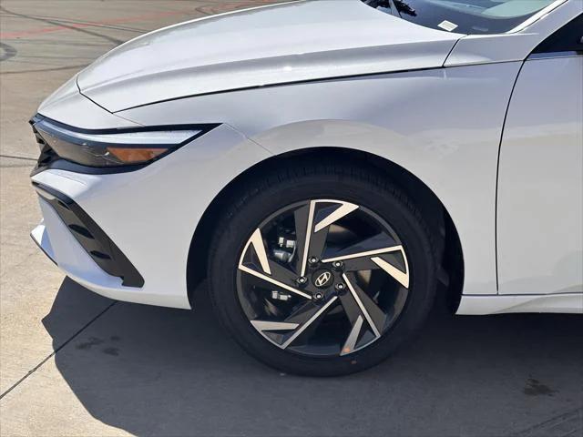 new 2025 Hyundai Elantra car, priced at $25,985