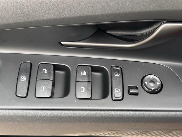 new 2025 Hyundai Elantra car, priced at $24,941