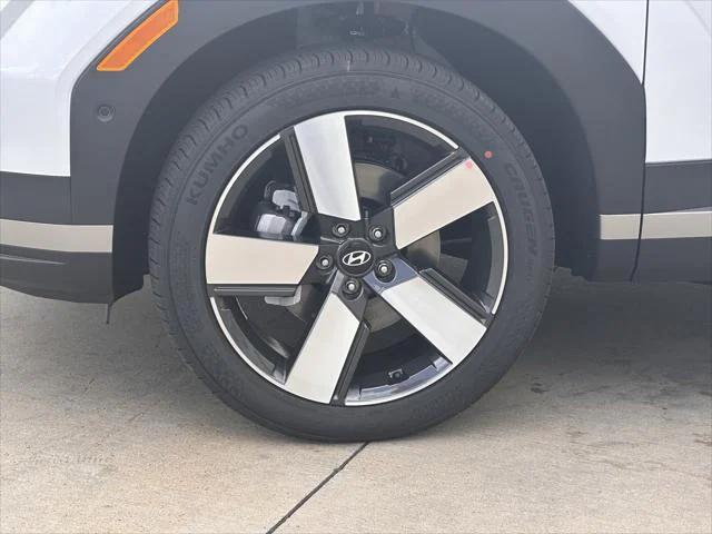 new 2025 Hyundai Santa Fe car, priced at $44,616
