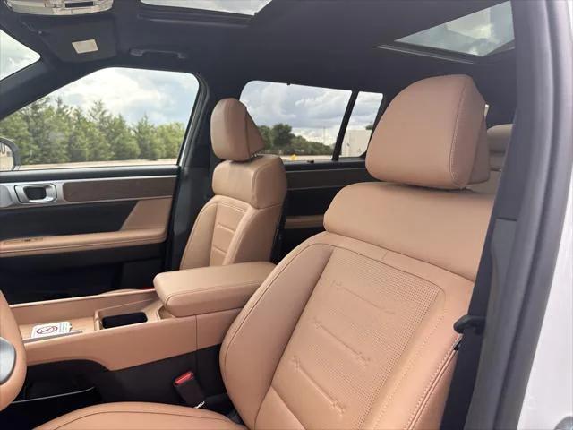 new 2025 Hyundai Santa Fe car, priced at $44,616