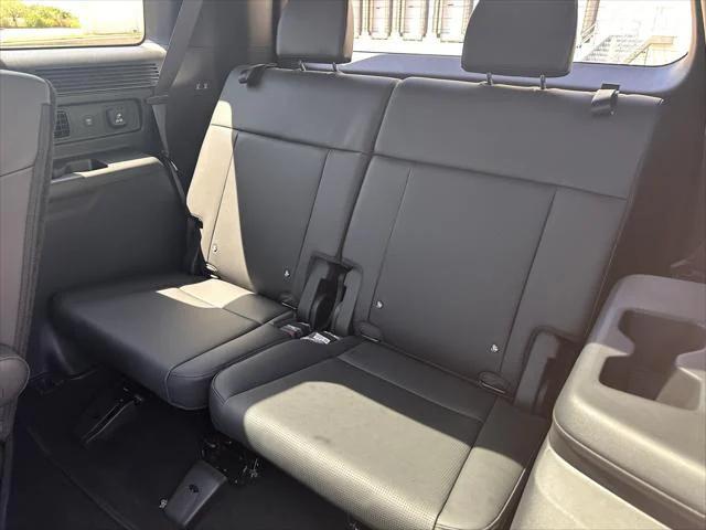 new 2025 Hyundai SANTA FE HEV car, priced at $47,891