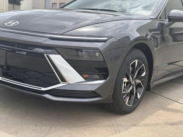 new 2025 Hyundai Sonata car, priced at $27,620