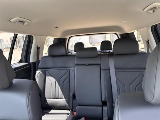 new 2025 Hyundai Santa Fe car, priced at $35,525
