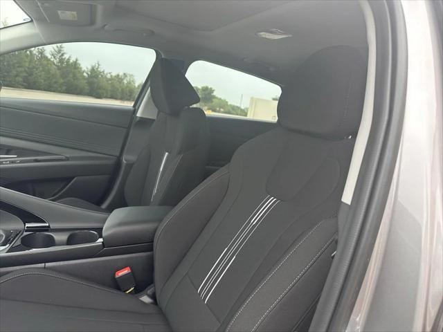 new 2025 Hyundai Elantra car, priced at $25,972