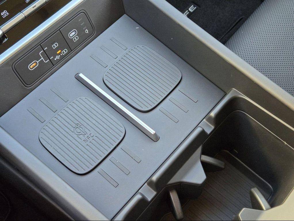 used 2025 Hyundai Santa Fe car, priced at $33,744