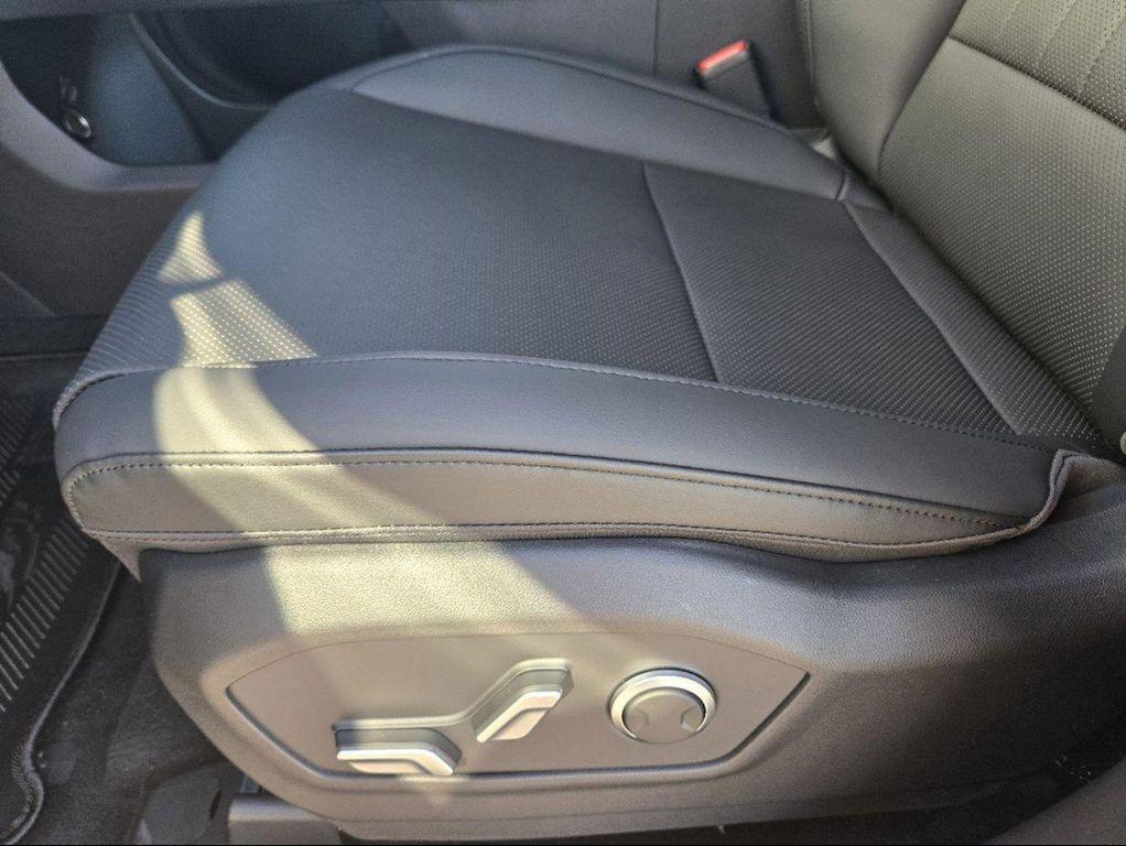 used 2025 Hyundai Santa Fe car, priced at $33,744