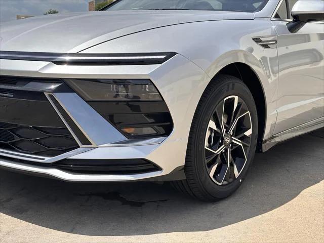 new 2025 Hyundai Sonata car, priced at $27,561