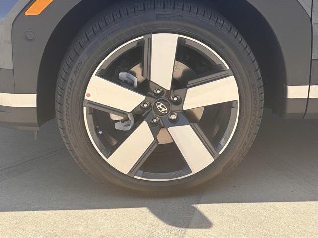 new 2025 Hyundai Santa Fe car, priced at $44,133