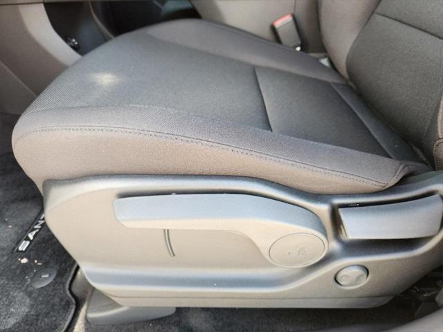 used 2025 Hyundai Santa Fe car, priced at $32,752