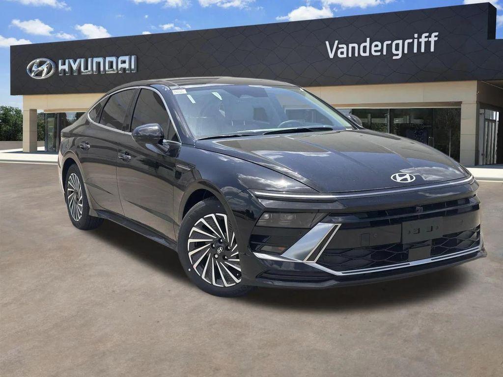 new 2025 Hyundai Sonata Hybrid car, priced at $36,842