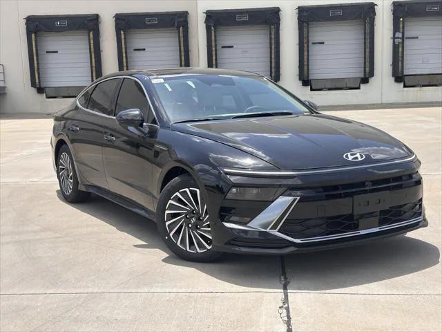 new 2025 Hyundai Sonata Hybrid car, priced at $37,342