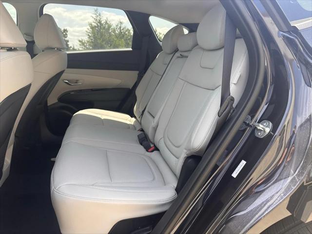 new 2025 Hyundai TUCSON Hybrid car, priced at $42,665