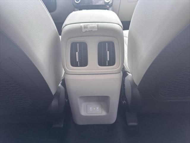 new 2025 Hyundai TUCSON Hybrid car, priced at $42,665