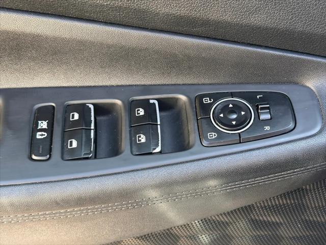 used 2019 Hyundai Santa Fe car, priced at $16,498