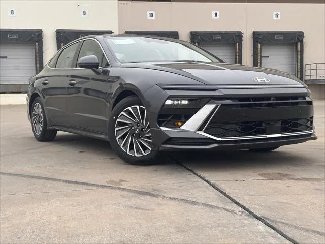 new 2025 Hyundai Sonata Hybrid car, priced at $37,340