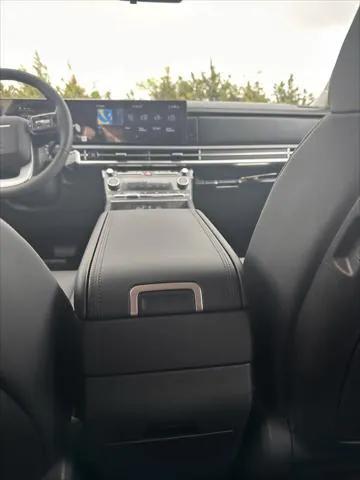 new 2025 Hyundai Santa Fe car, priced at $35,847