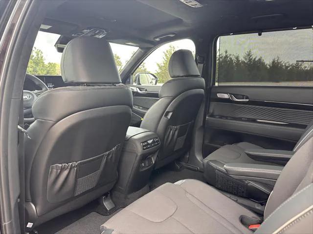 new 2025 Hyundai Palisade car, priced at $52,549