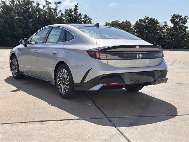 new 2025 Hyundai Sonata Hybrid car, priced at $38,842
