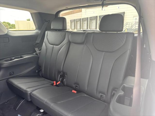 new 2025 Hyundai Palisade car, priced at $45,928