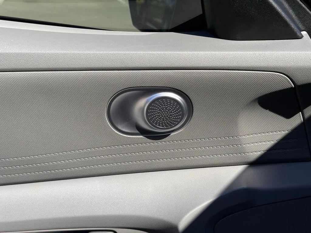 new 2025 Hyundai Elantra car, priced at $21,290
