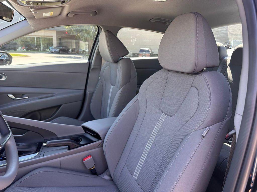 new 2025 Hyundai Elantra car, priced at $21,290