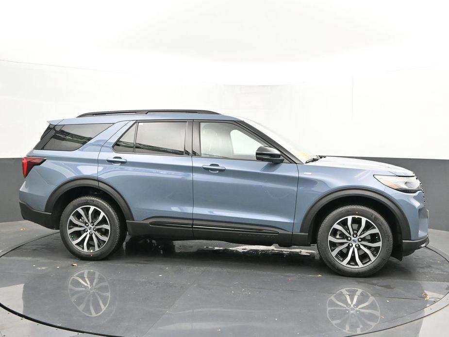 new 2025 Ford Explorer car, priced at $49,400