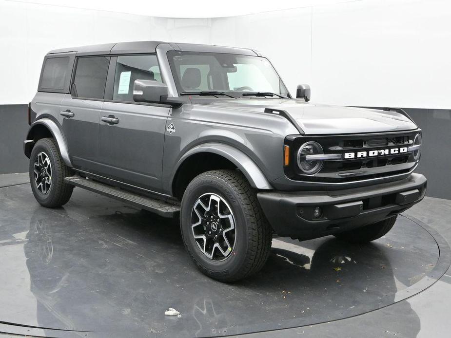 new 2024 Ford Bronco car, priced at $47,796