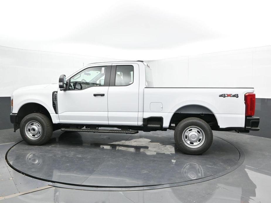 new 2024 Ford F-250 car, priced at $50,275