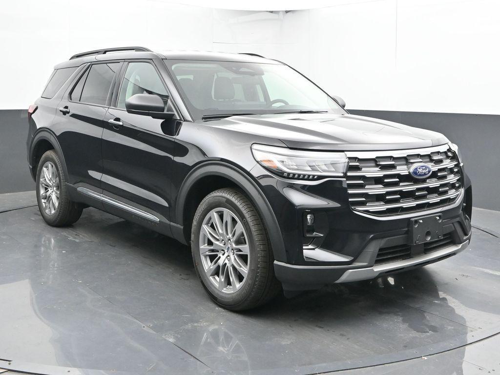 new 2025 Ford Explorer car, priced at $45,102