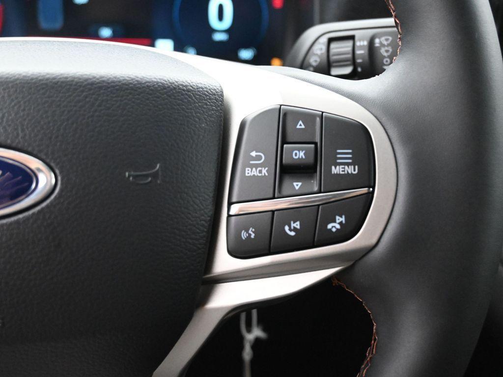 new 2025 Ford Explorer car, priced at $45,102