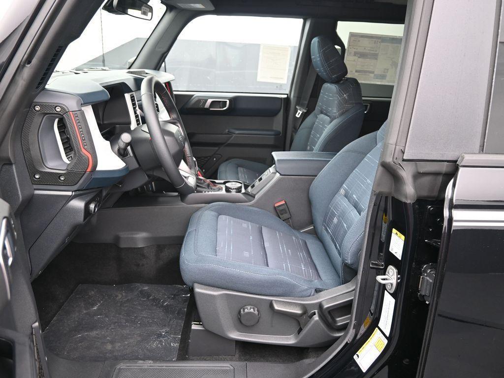new 2025 Ford Bronco car, priced at $50,910
