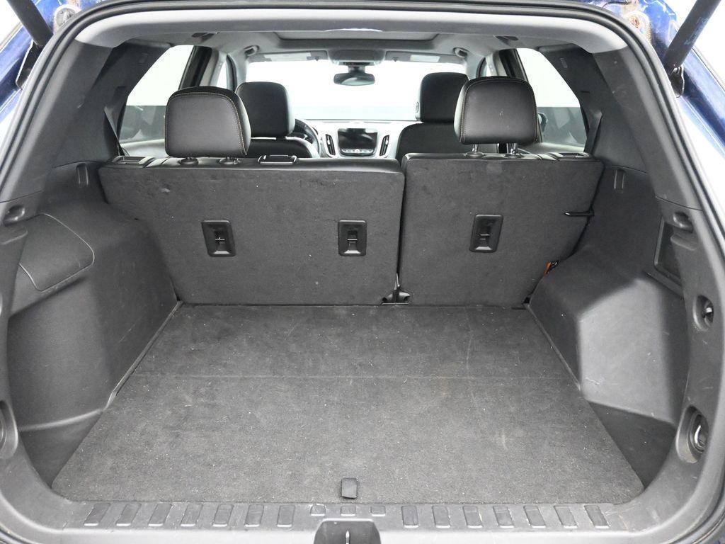 used 2023 Chevrolet Equinox car, priced at $29,386